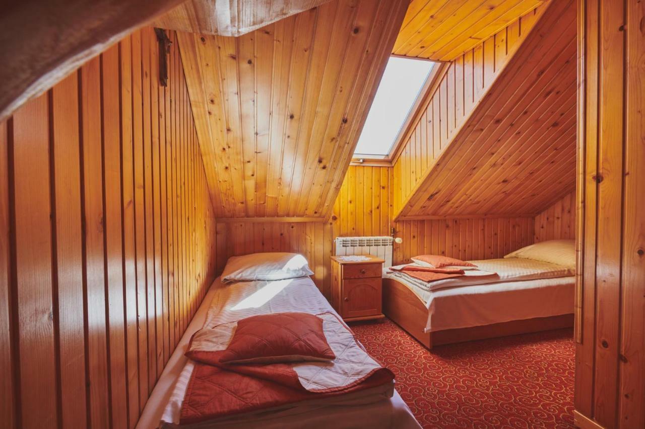Dom Rodziny Sojkow Bed & Breakfast เบียลกาตัทร์ชันสกา ภายนอก รูปภาพ